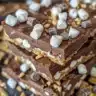 Delicious S’mores Cracker Cookies with chocolate and marshmallows.
